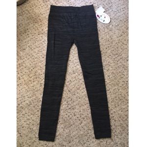 L/XL Gray/Black warm leggings